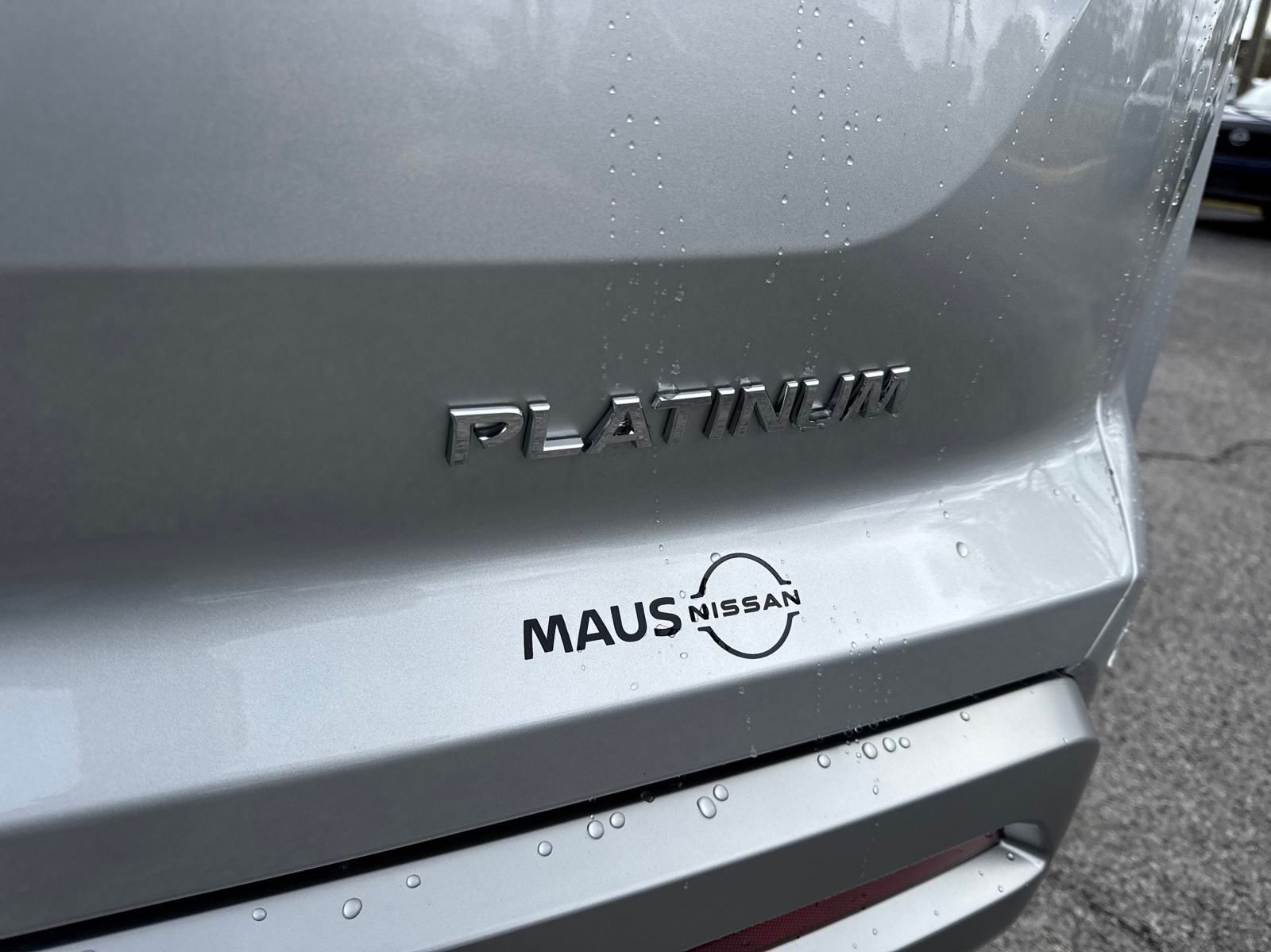 Vehicle image 28 of 35