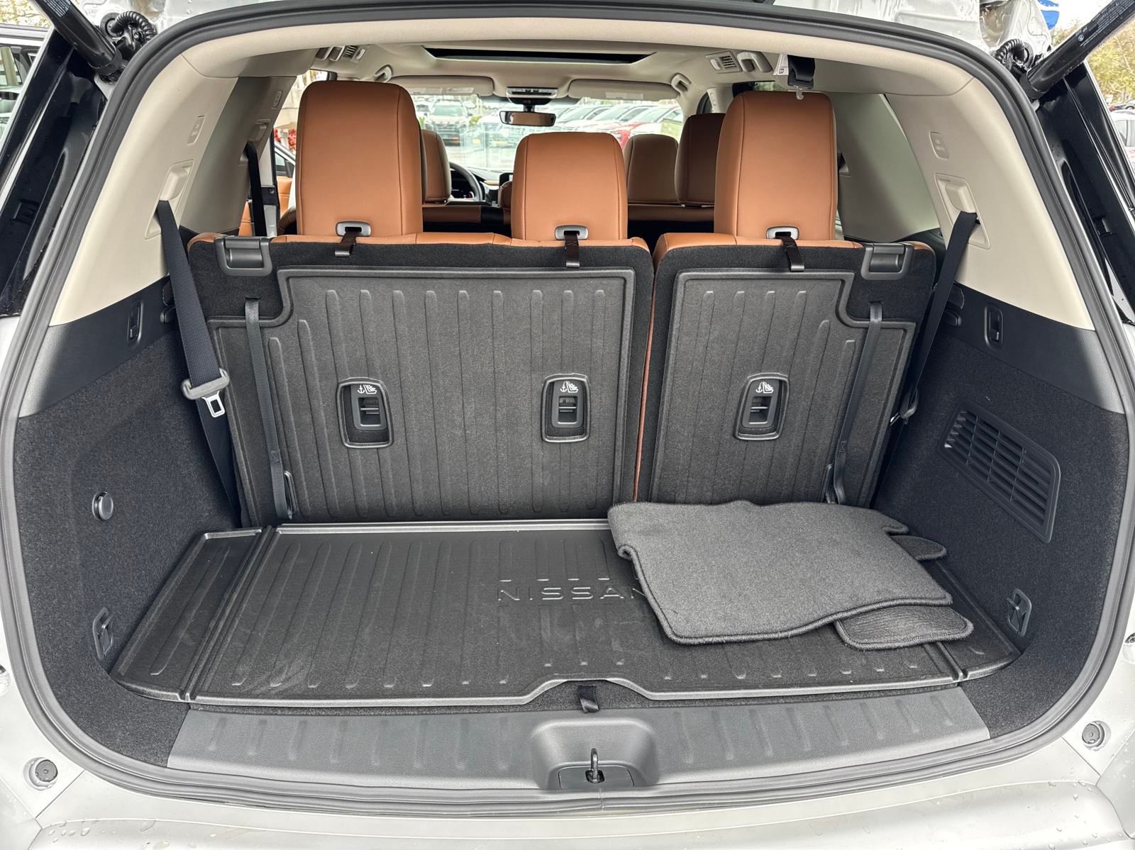 Vehicle image 9 of 35
