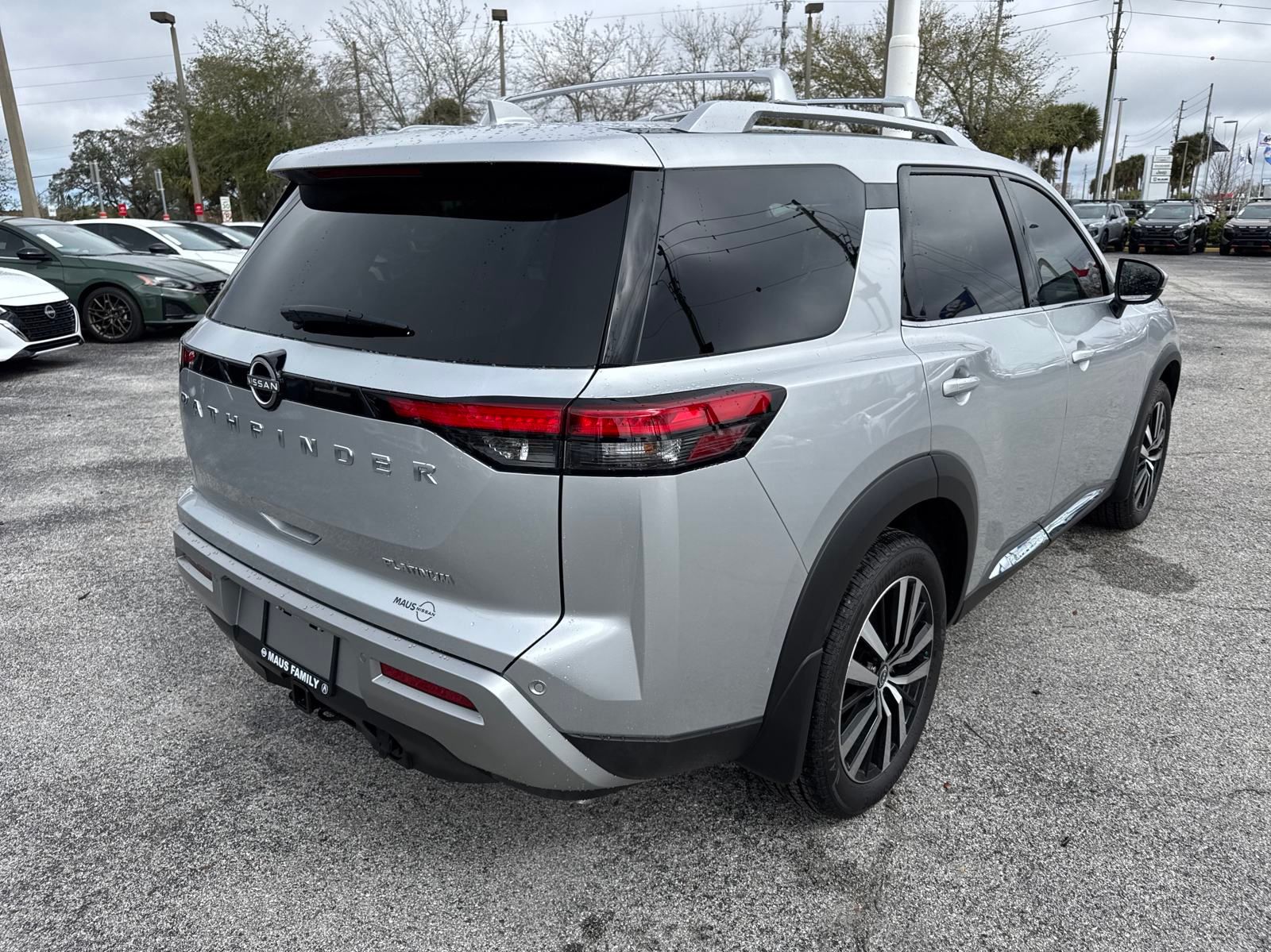 Vehicle image 4 of 35