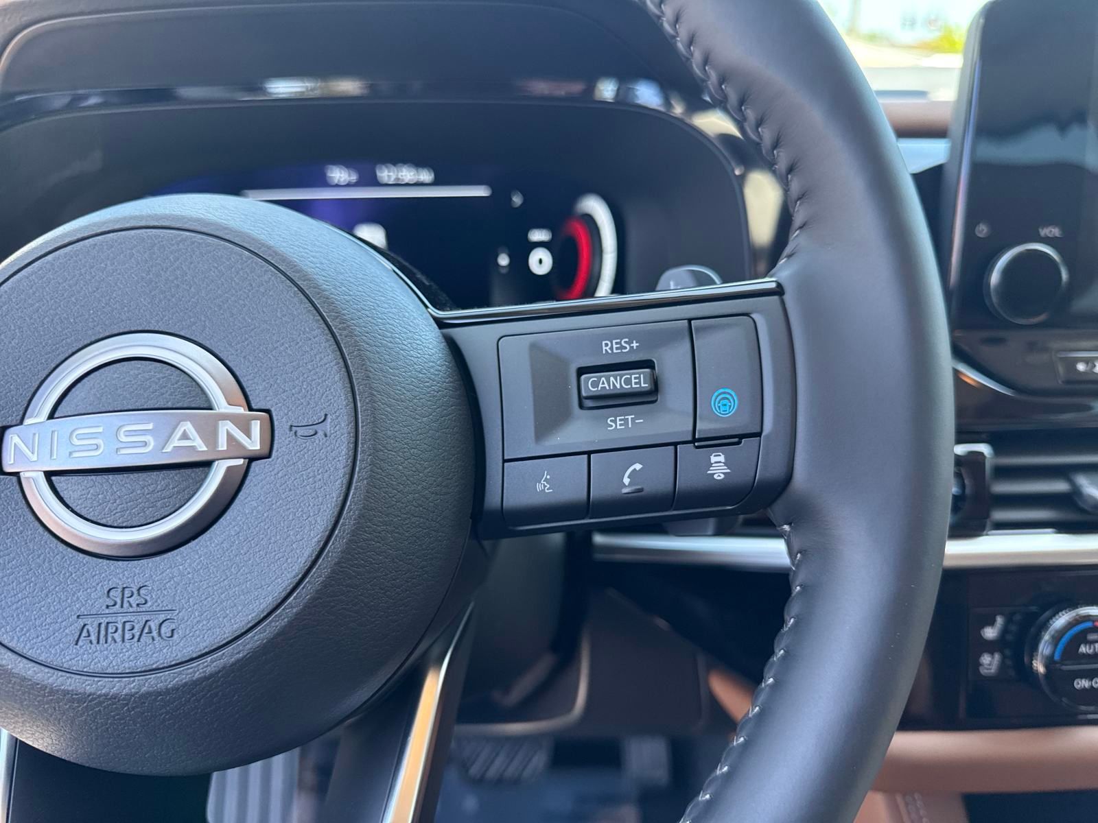 Vehicle image 16 of 34