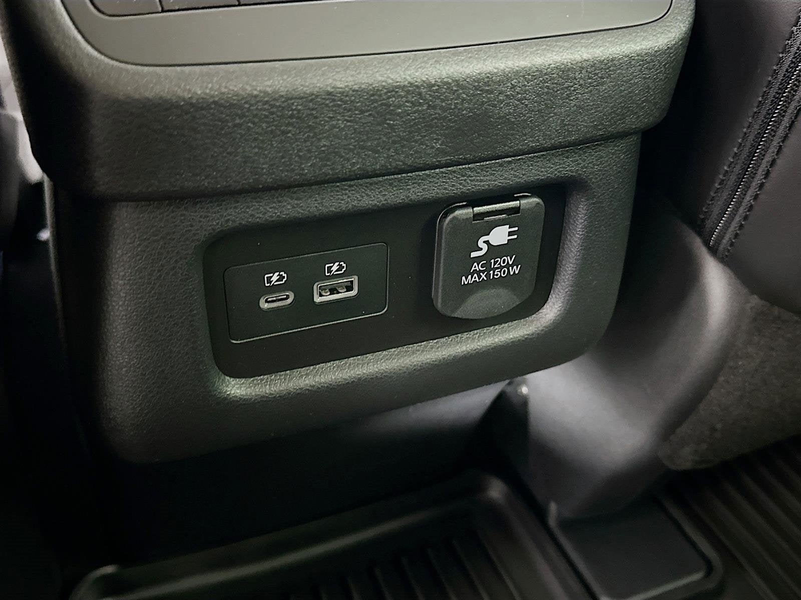 Vehicle image 30 of 46