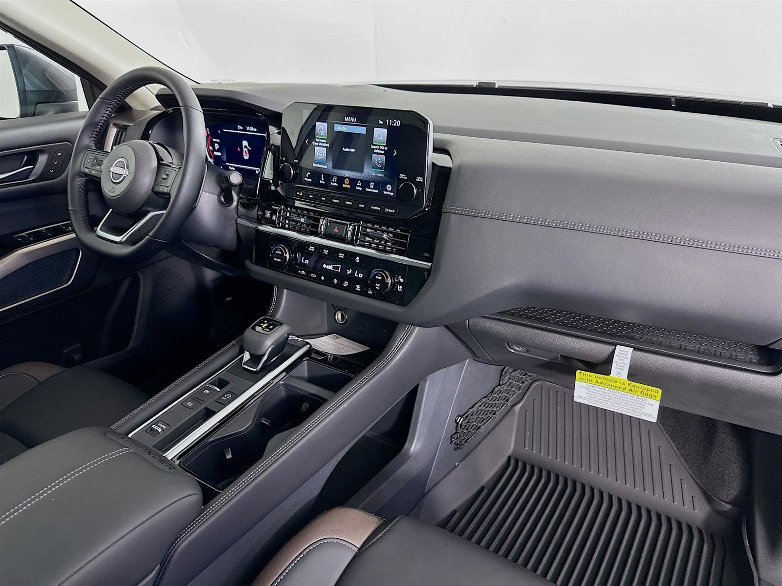 Vehicle image 34 of 46