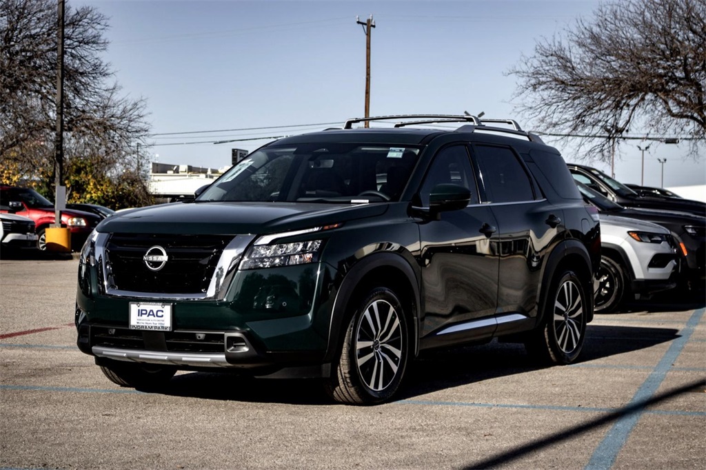 Vehicle image 6 of 25