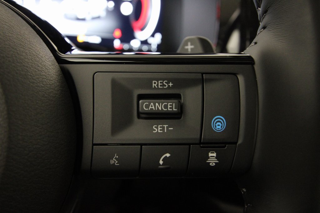 Vehicle image 35 of 41