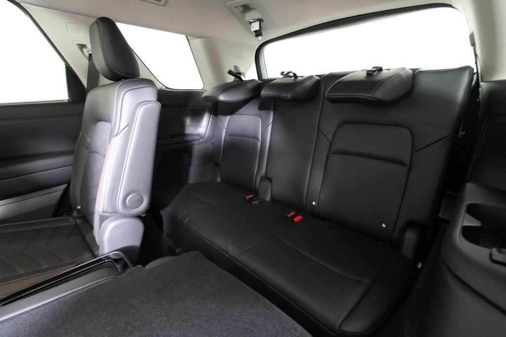 Vehicle image 22 of 41