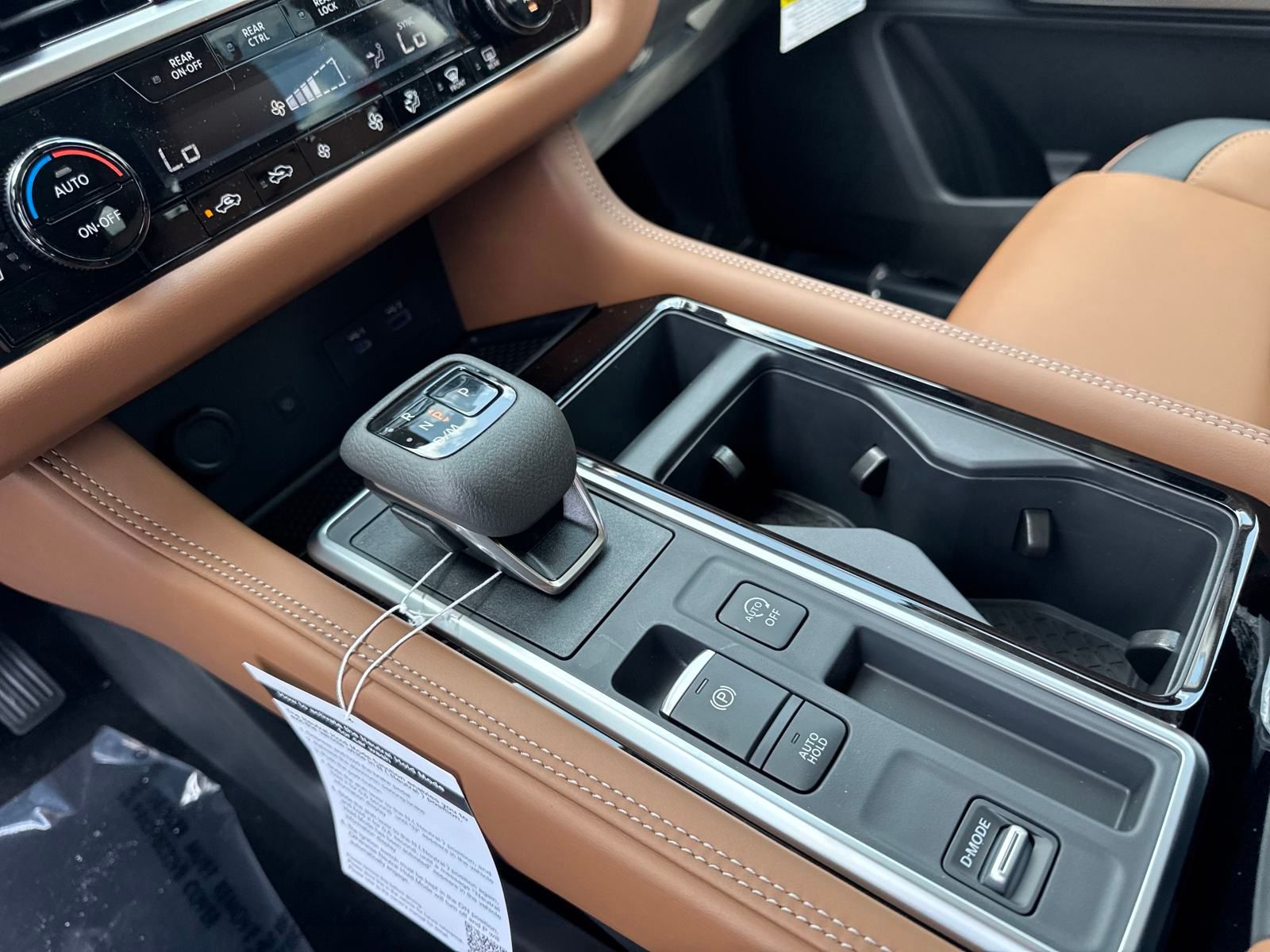 Vehicle image 22 of 34