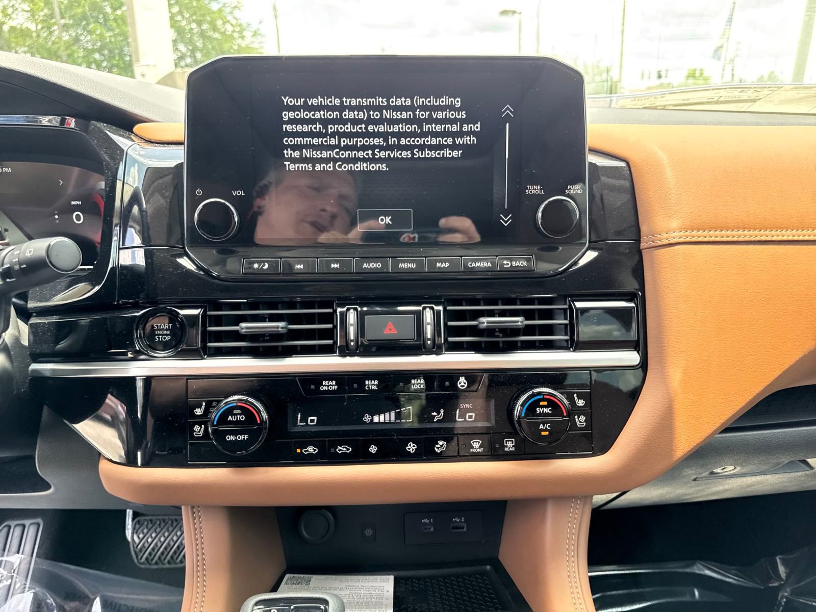 Vehicle image 21 of 34