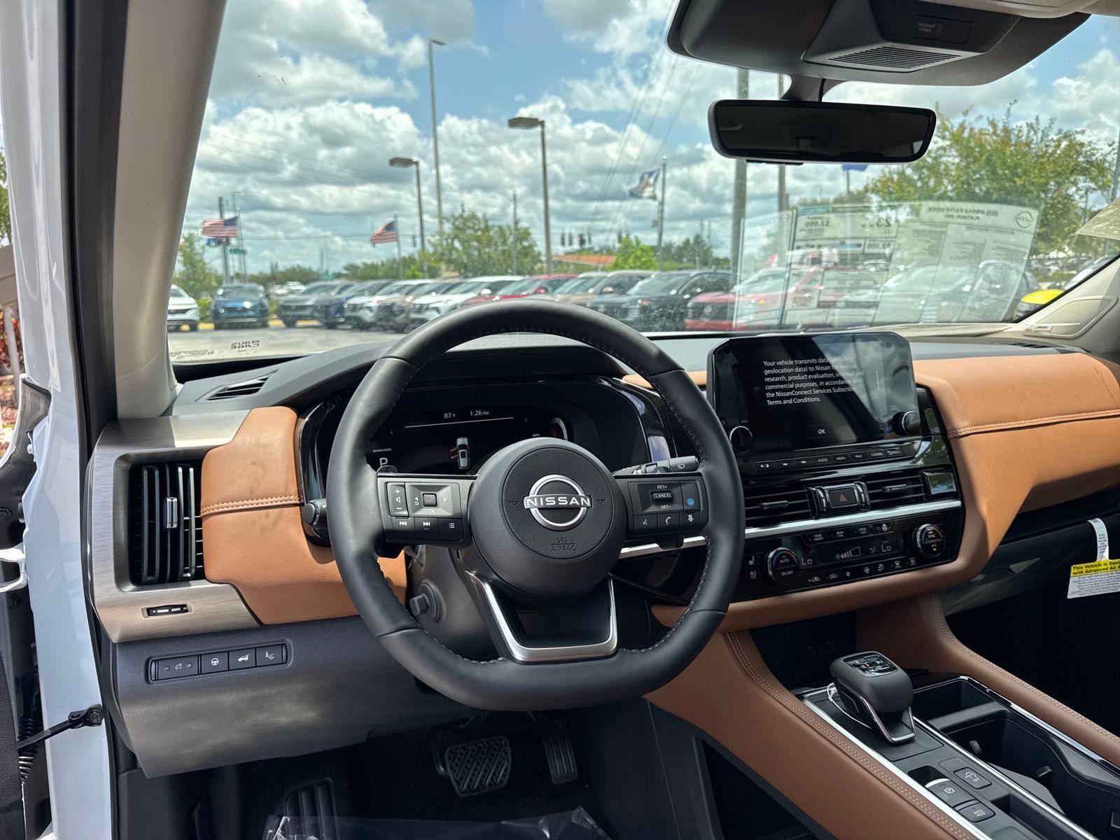 Vehicle image 13 of 34