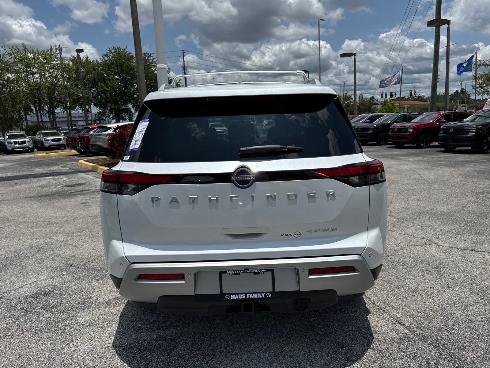 Vehicle image 5 of 34