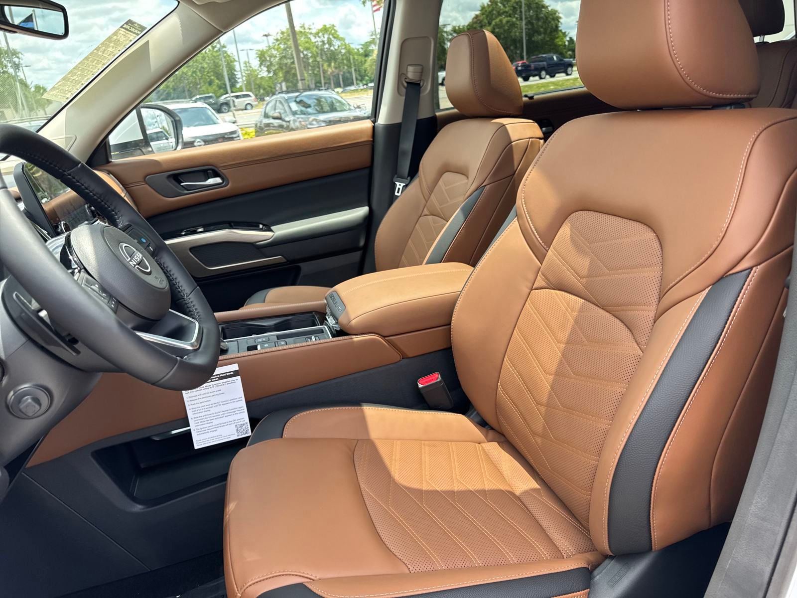 Vehicle image 12 of 34