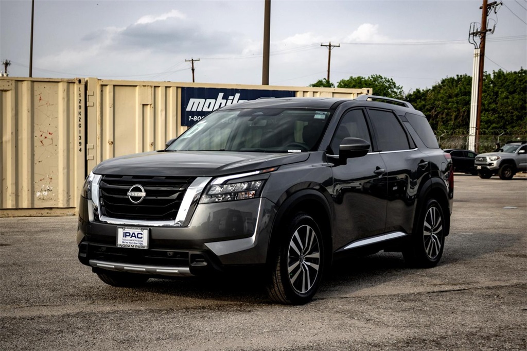 Vehicle image 1 of 25