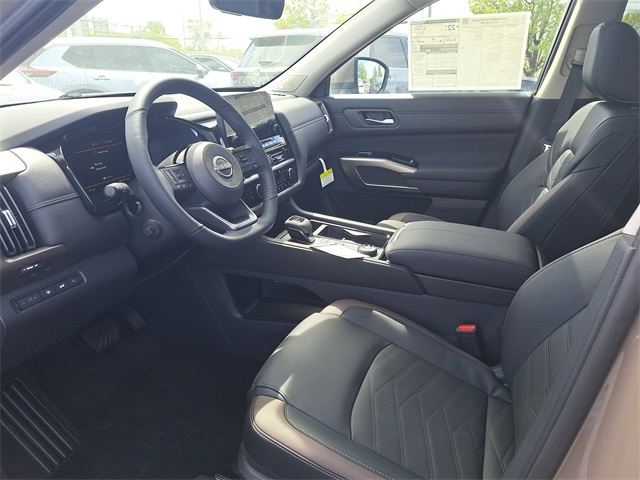 Vehicle image 10 of 10