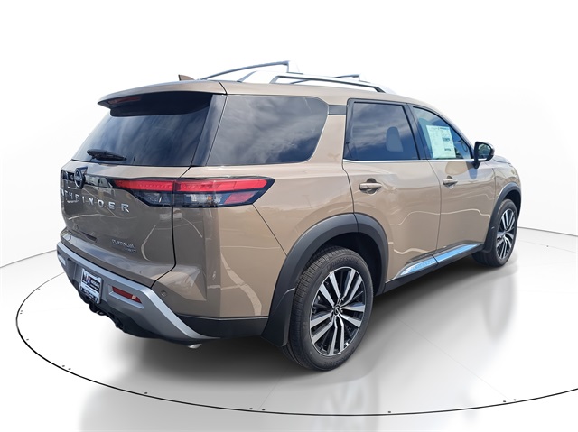 Vehicle image 3 of 10