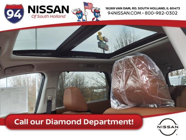 Vehicle image 13 of 21