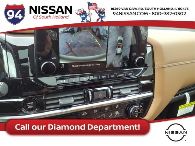 Vehicle image 19 of 21
