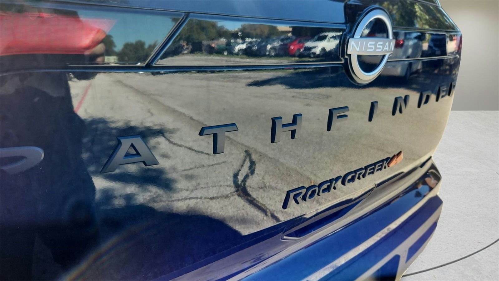 Vehicle image 23 of 30