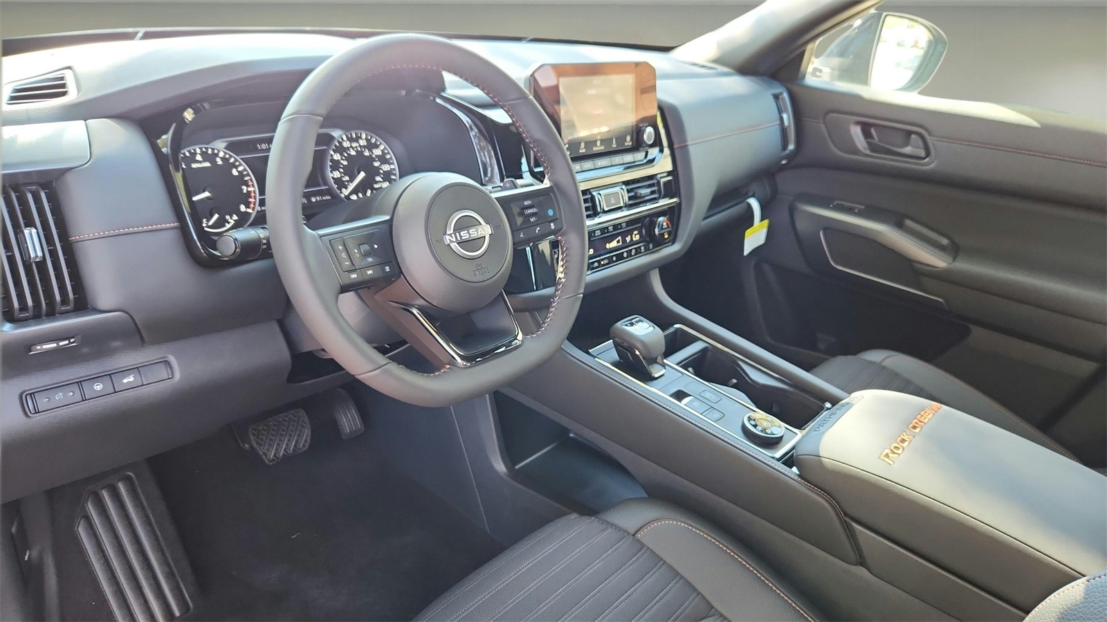 Vehicle image 9 of 30