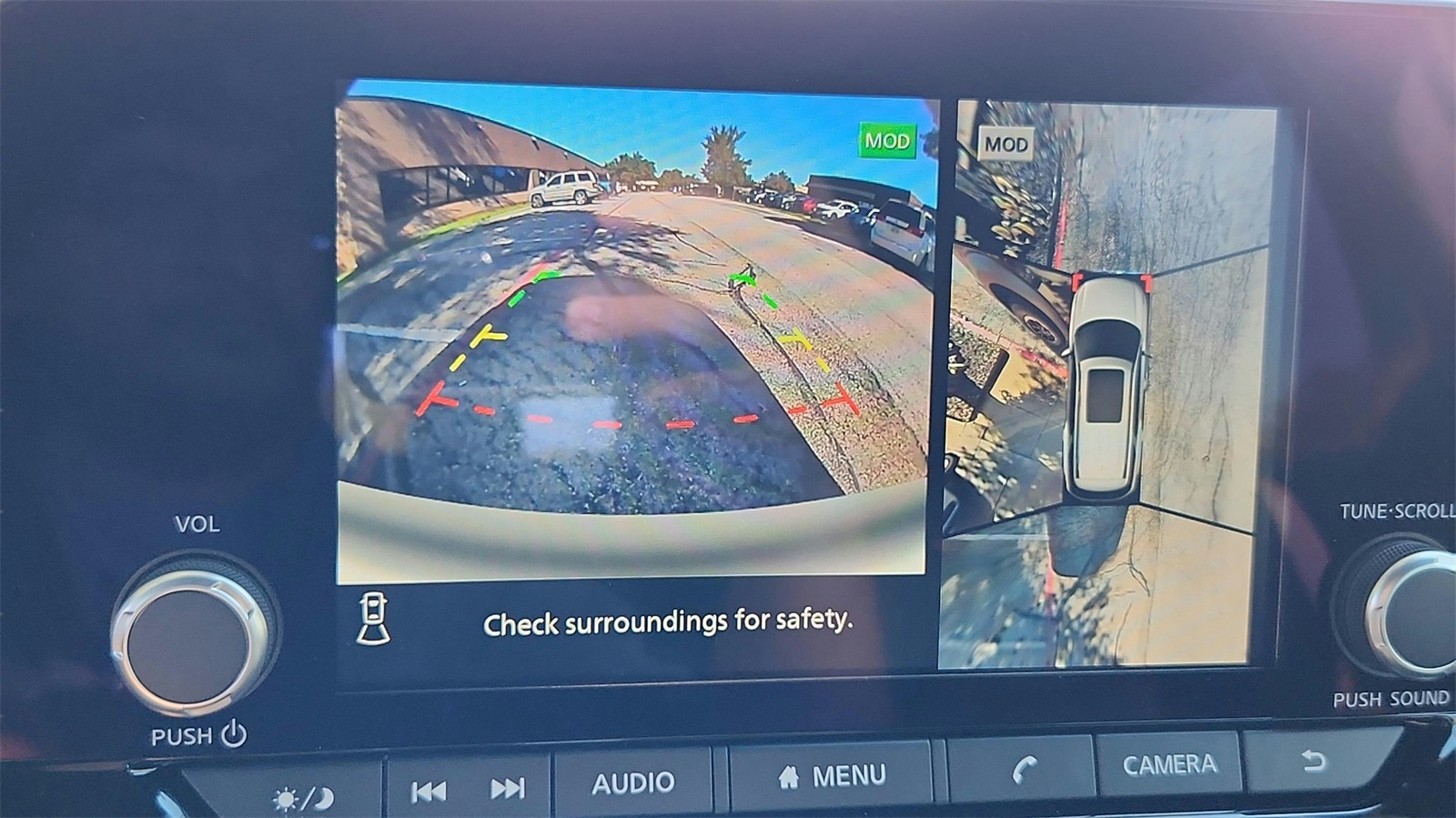 Vehicle image 13 of 30