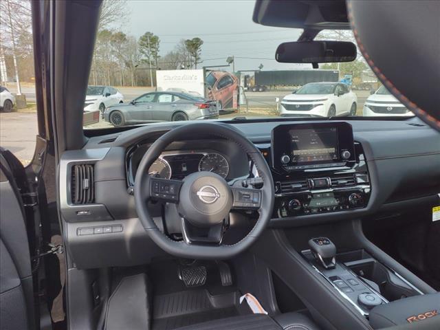 Vehicle image 10 of 15