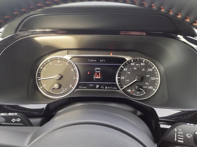Vehicle image 12 of 15