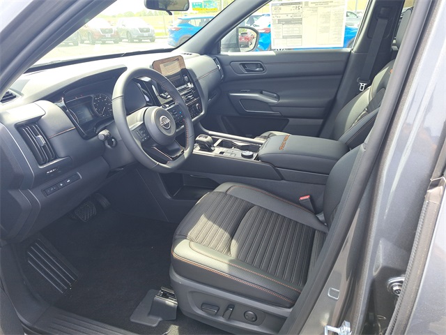 Vehicle image 10 of 10