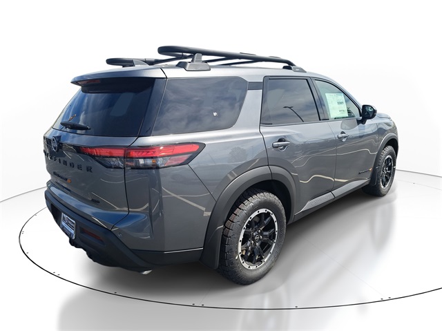 Vehicle image 3 of 10