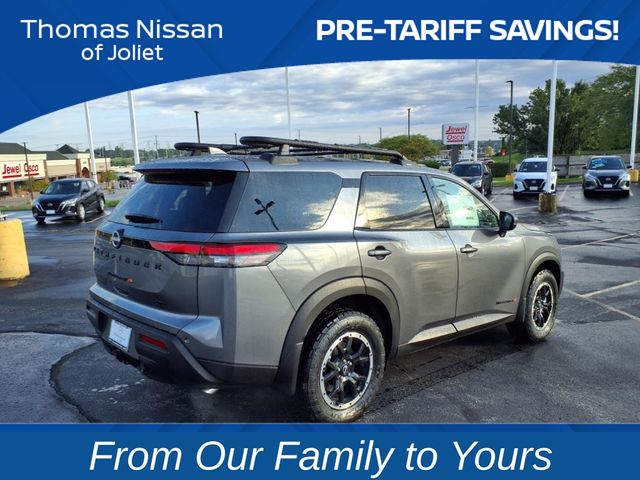 2025 Nissan Pathfinder Rock Creek Image 5 of 25