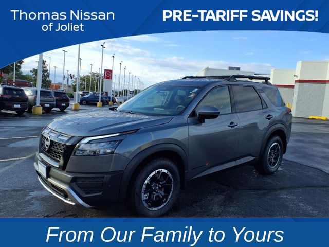 2025 Nissan Pathfinder Rock Creek Image 1 of 25