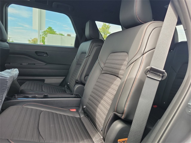 Vehicle image 10 of 10