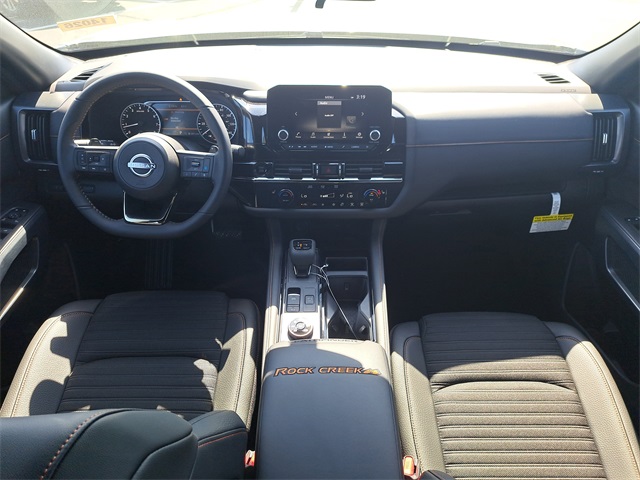 Vehicle image 6 of 10