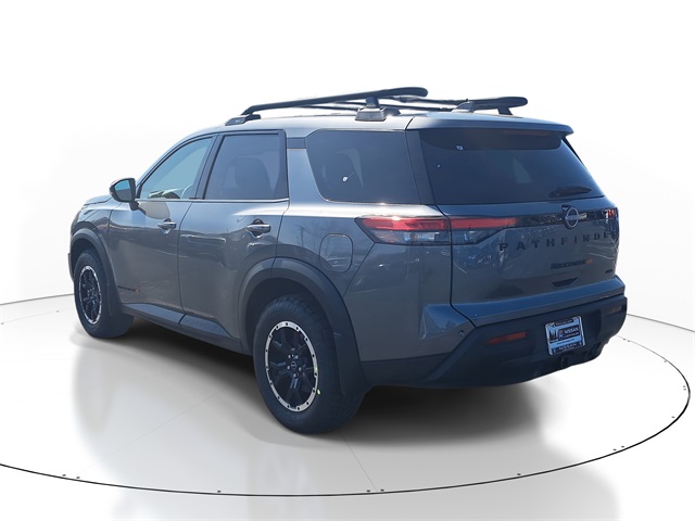 Vehicle image 4 of 10