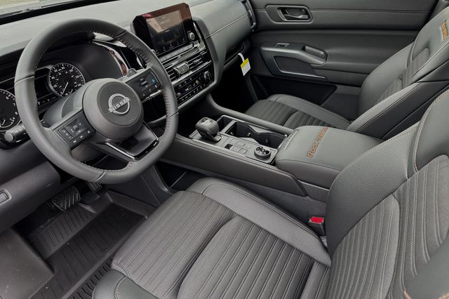 Vehicle image 8 of 20
