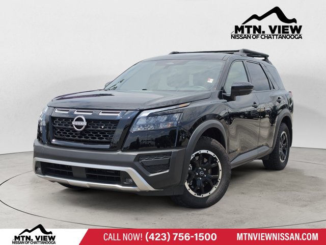 2025 Nissan Pathfinder Rock Creek Image 2 of 32
