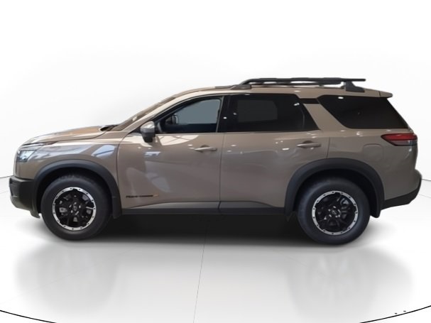 Vehicle image 8 of 21
