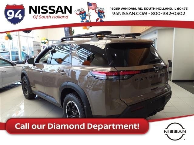 Vehicle image 5 of 21