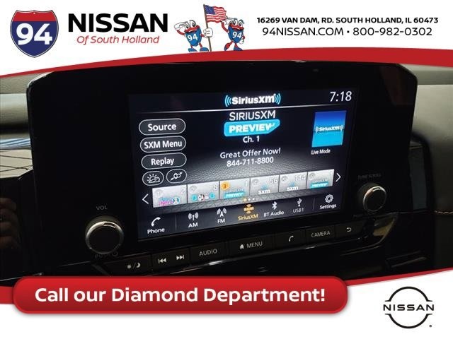 Vehicle image 19 of 21