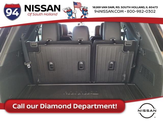 Vehicle image 14 of 21