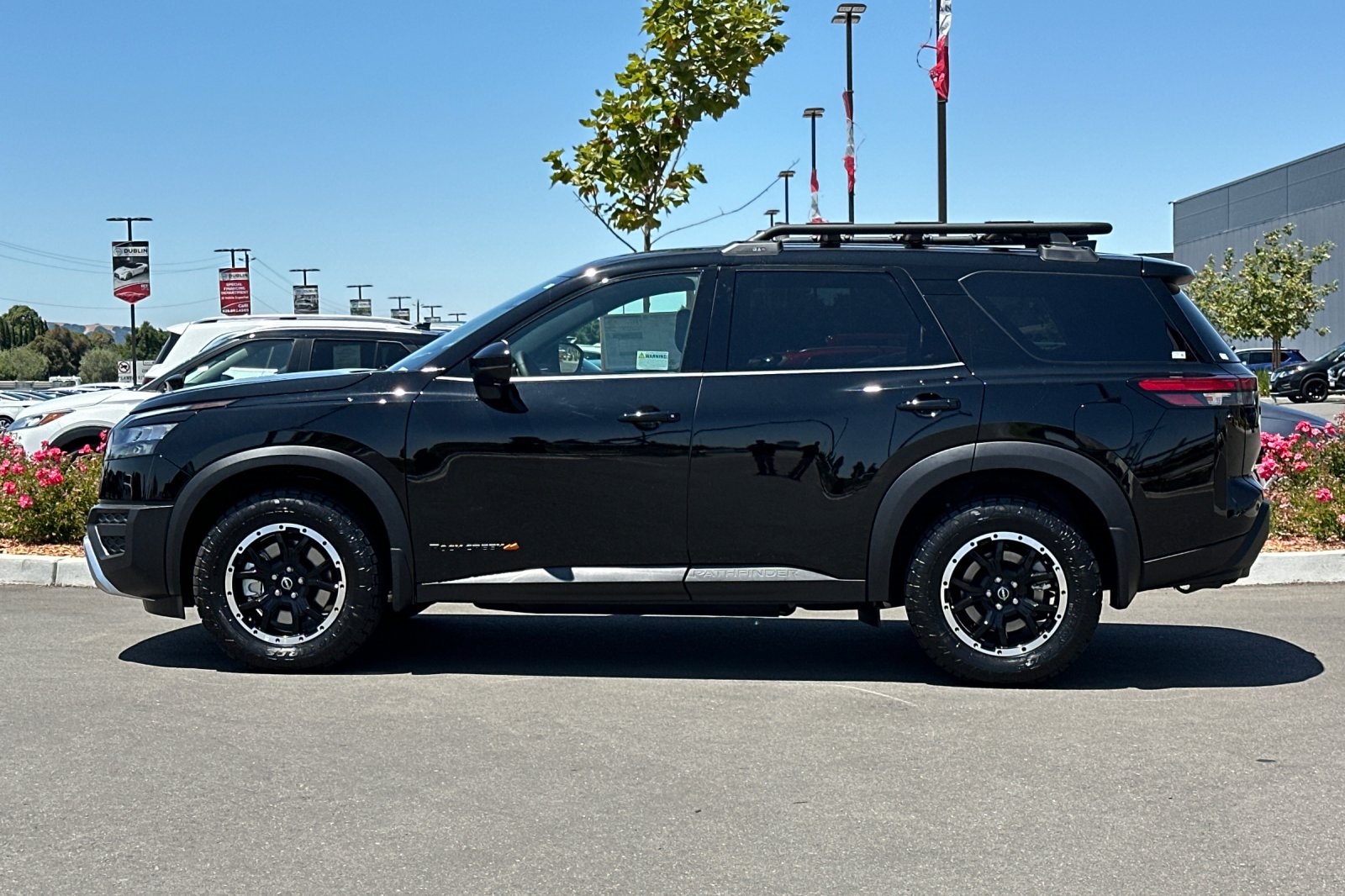 Vehicle image 9 of 36