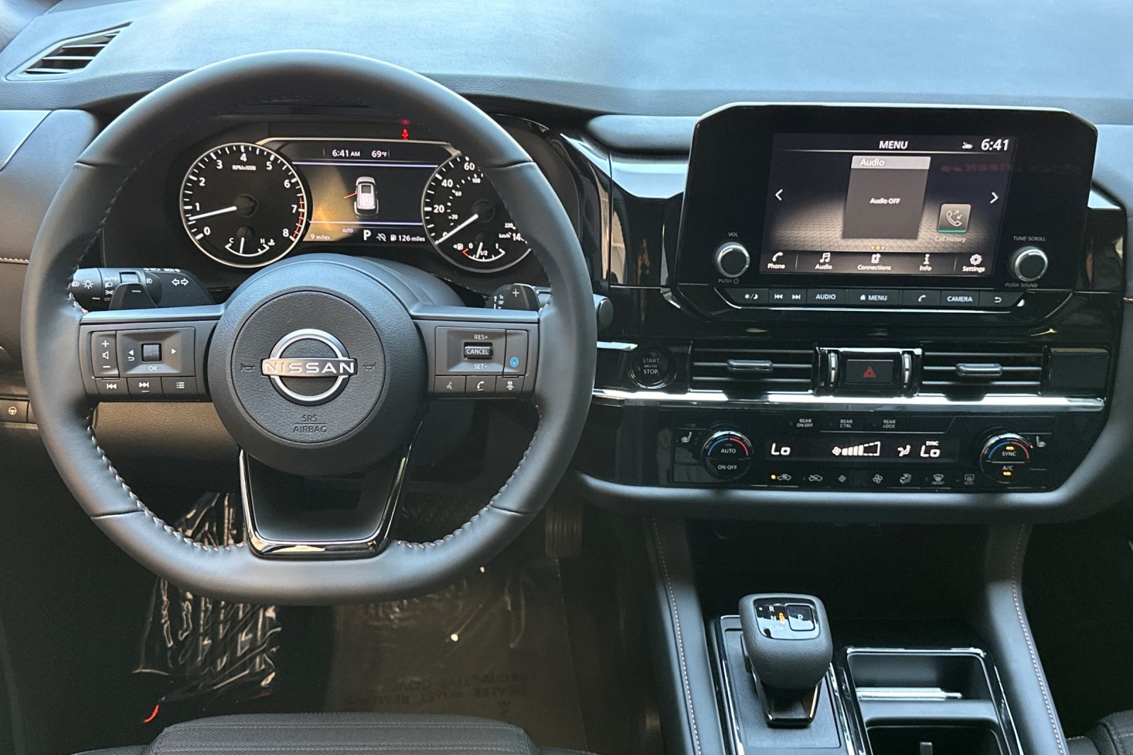 Vehicle image 16 of 36