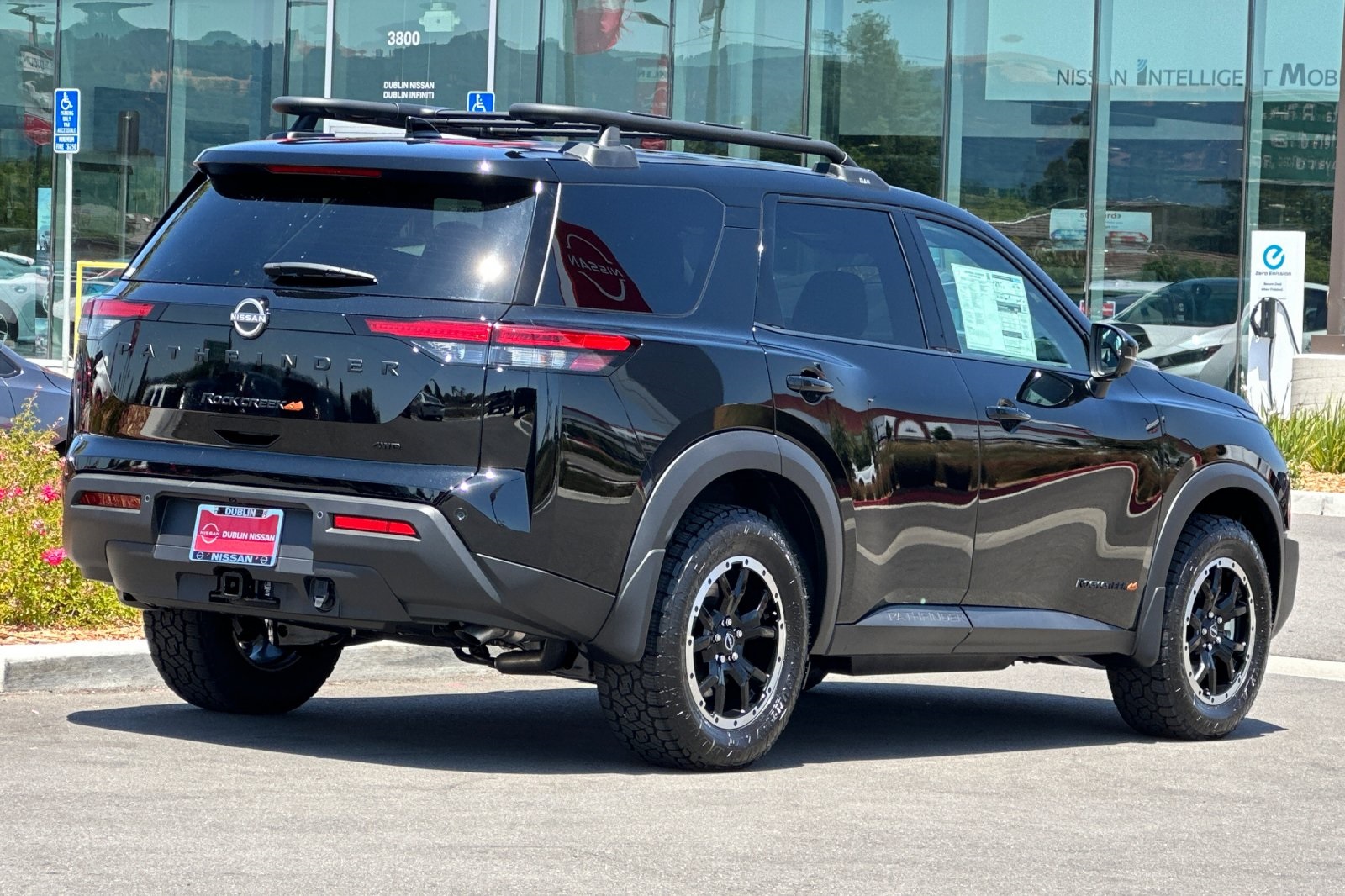 Vehicle image 3 of 36