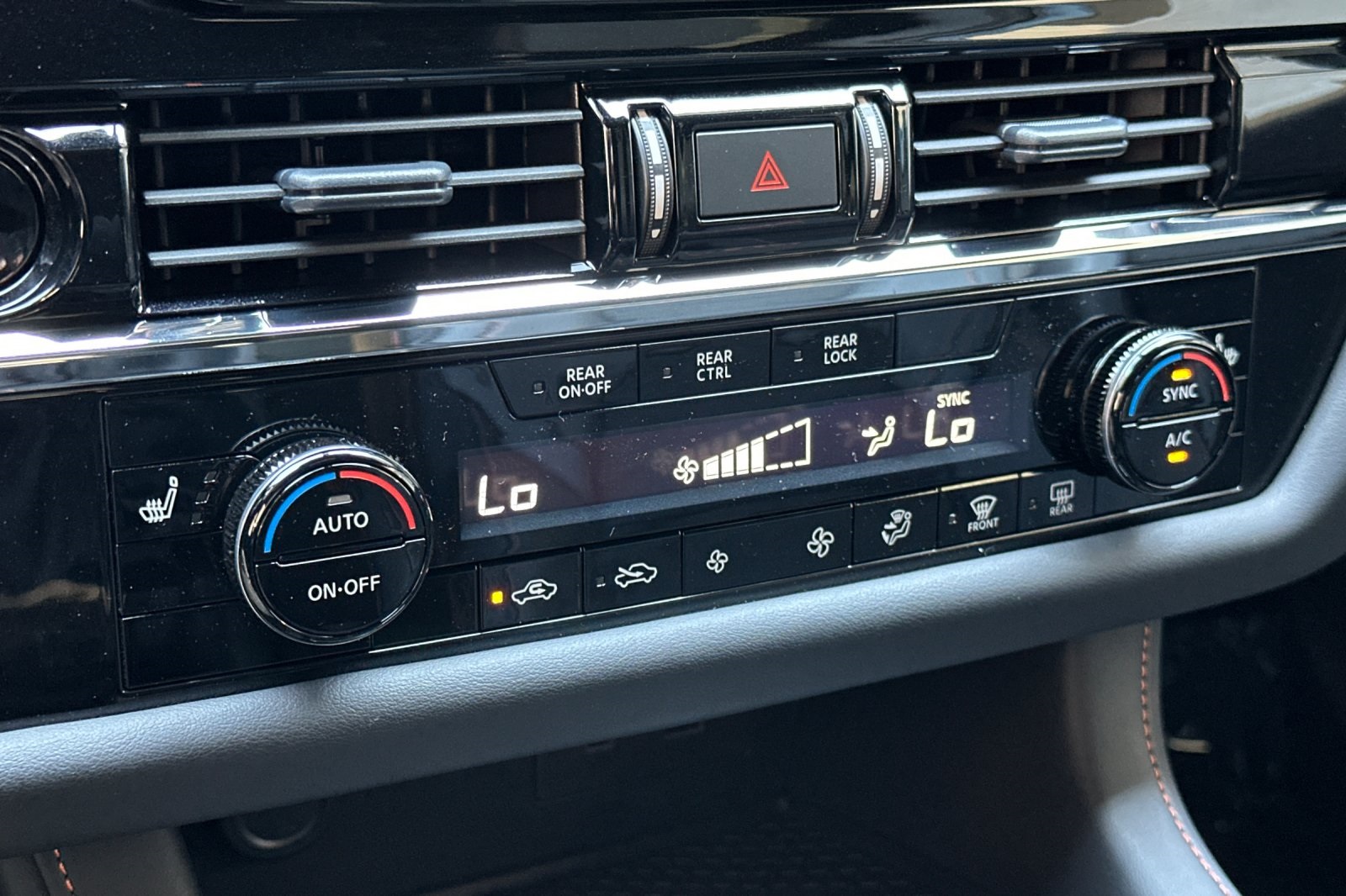Vehicle image 34 of 36