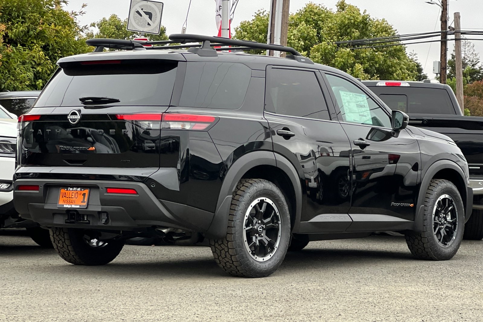 Vehicle image 6 of 25