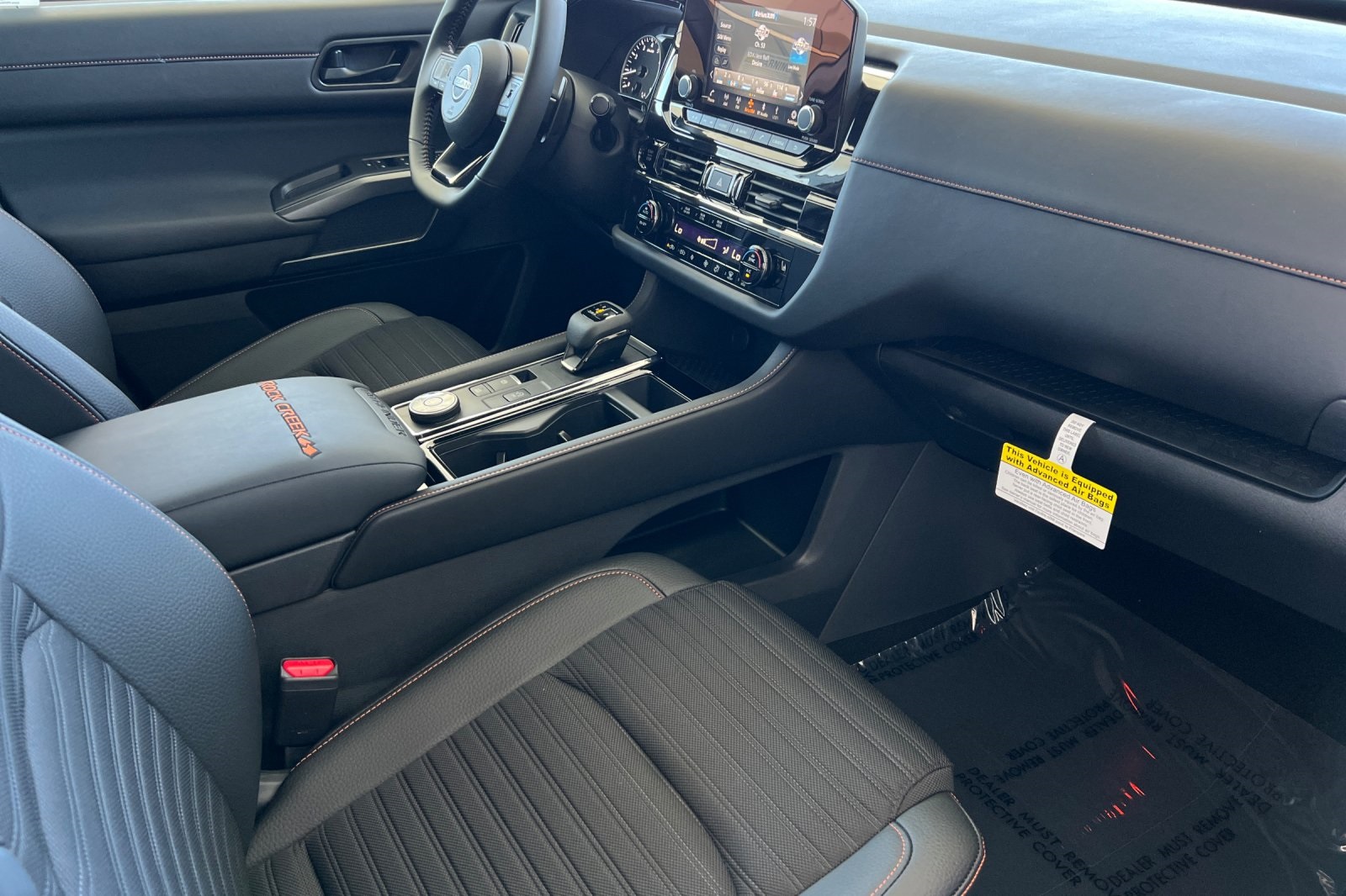 Vehicle image 23 of 25