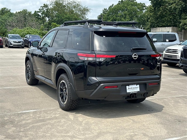 Vehicle image 6 of 18