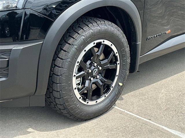 Vehicle image 7 of 18