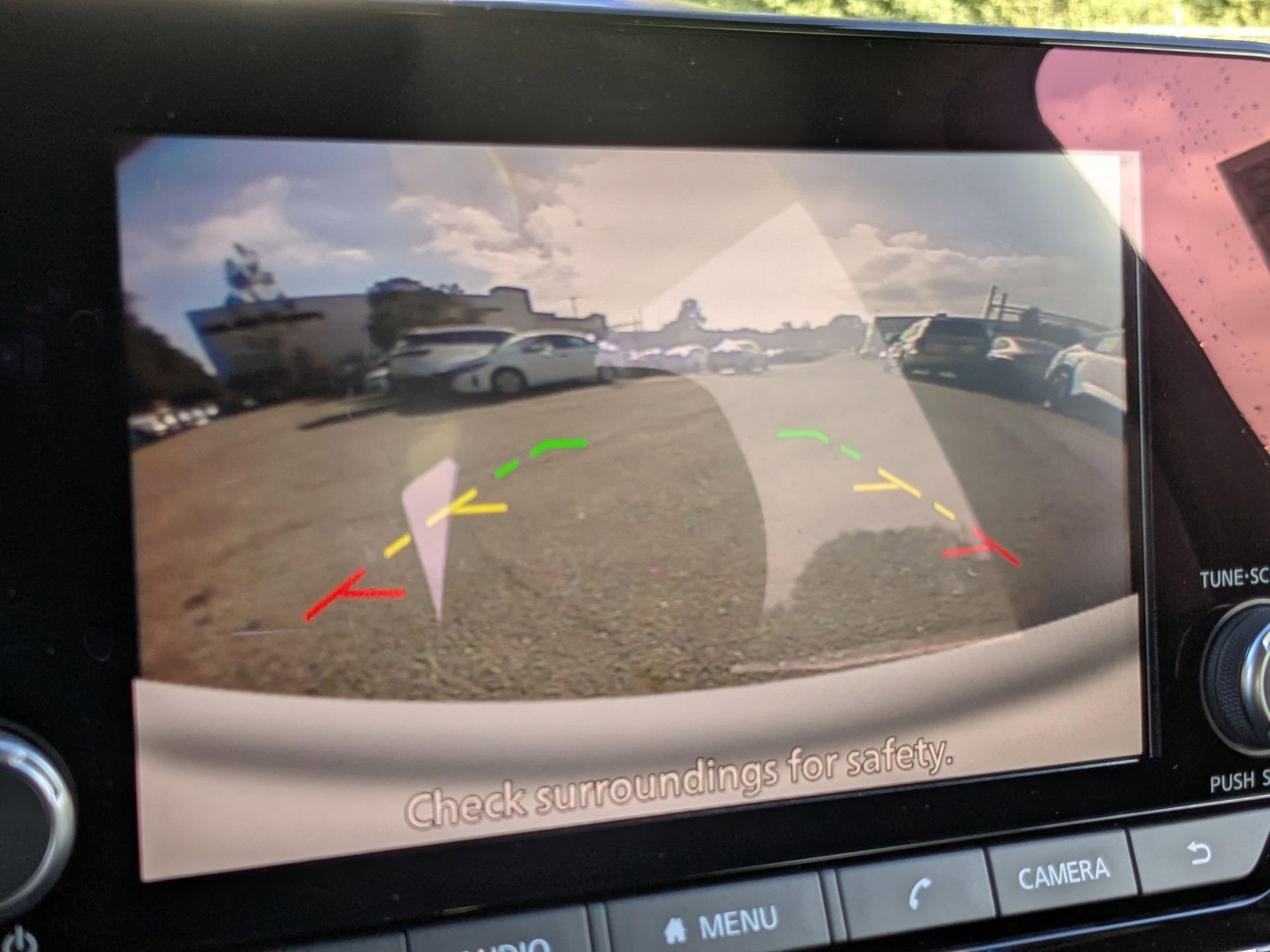 2025 Nissan Pathfinder S Image 16 of 27