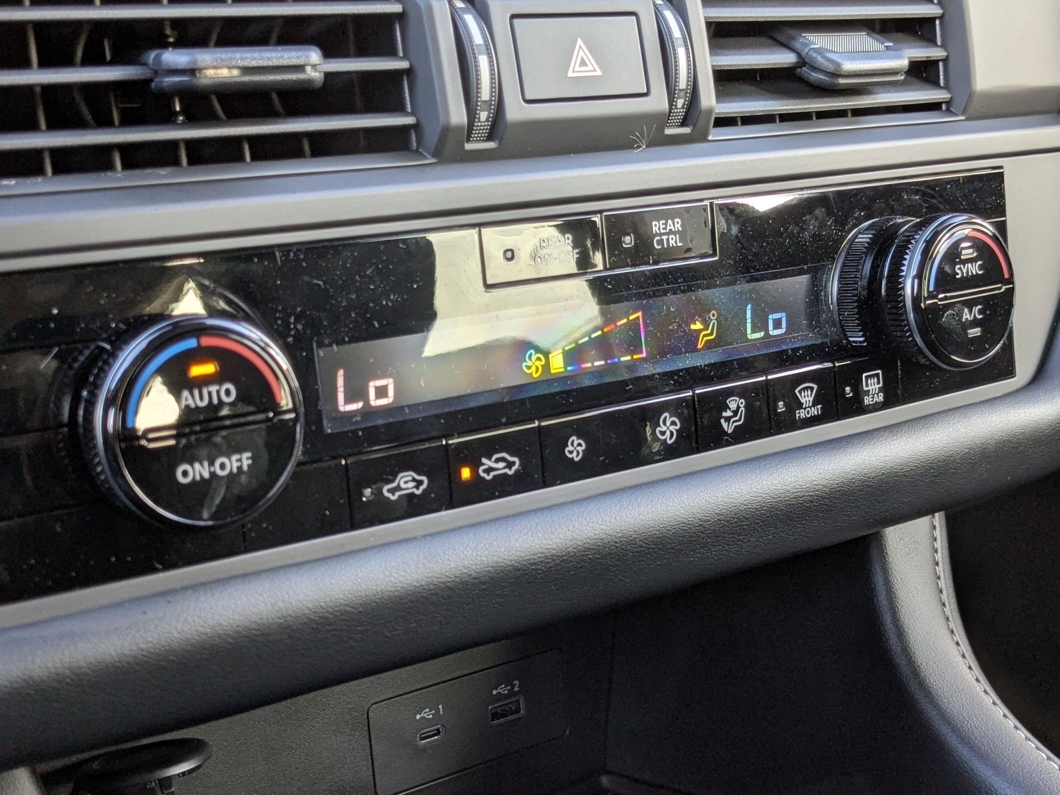 2025 Nissan Pathfinder S Image 18 of 27