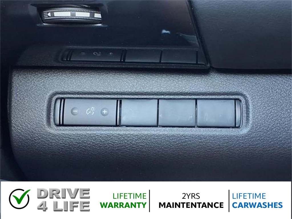 Vehicle image 20 of 24