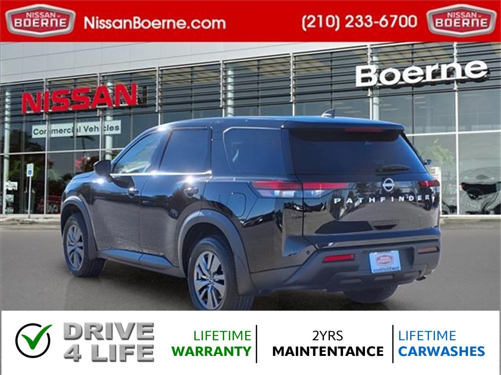Vehicle image 7 of 24