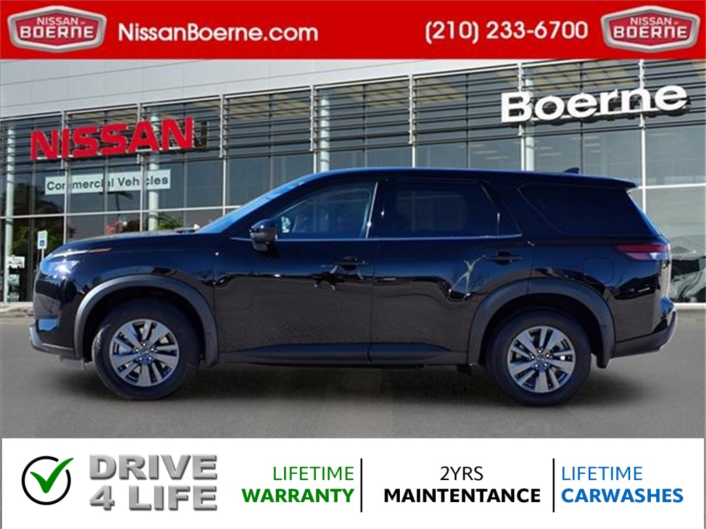 Vehicle image 8 of 24